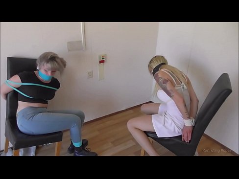 ❤️ Ferslave / fêstbûn en gagged / famke yn need ️  Seks by porno fy.sexera.ru ️❤